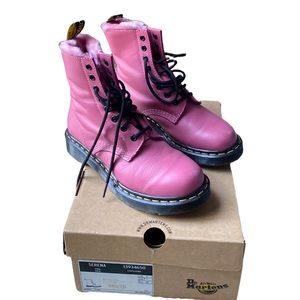 PINK DR MARTENS